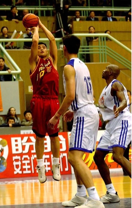 巅峰刘玉栋有能打NBA的实力吗？