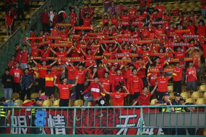 中甲联赛第27轮，广州队0-1负于丹东腾跃