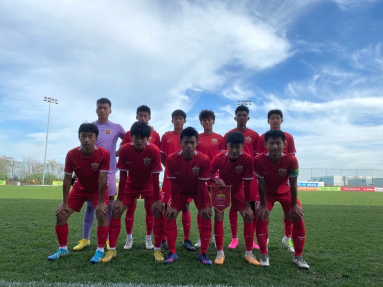 U17联赛决赛第二阶段第三轮：上海海港0比1负成都棠湖外国语学校