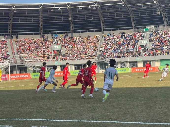 中国青少年足球联赛全国总决赛第三、四名决赛，海港队1比0浙江队