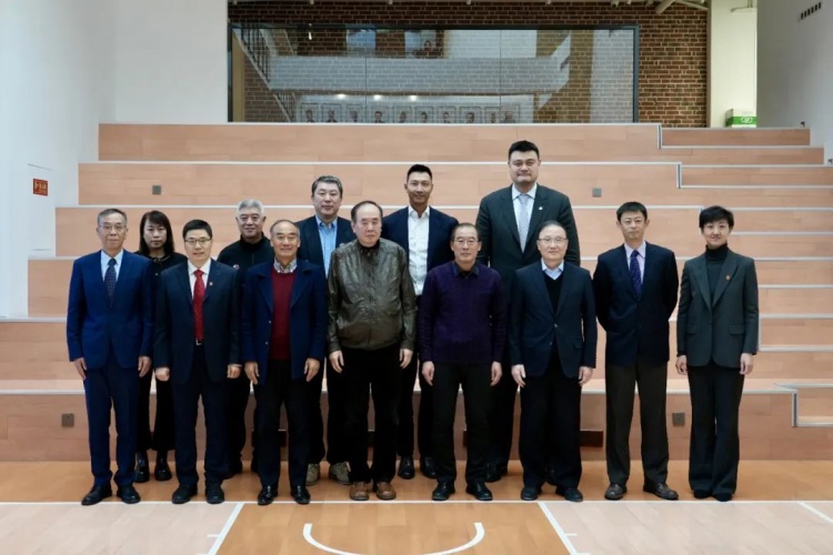 中国篮协会员代表大会执委会第三次会议召开 姚明&易建联参会