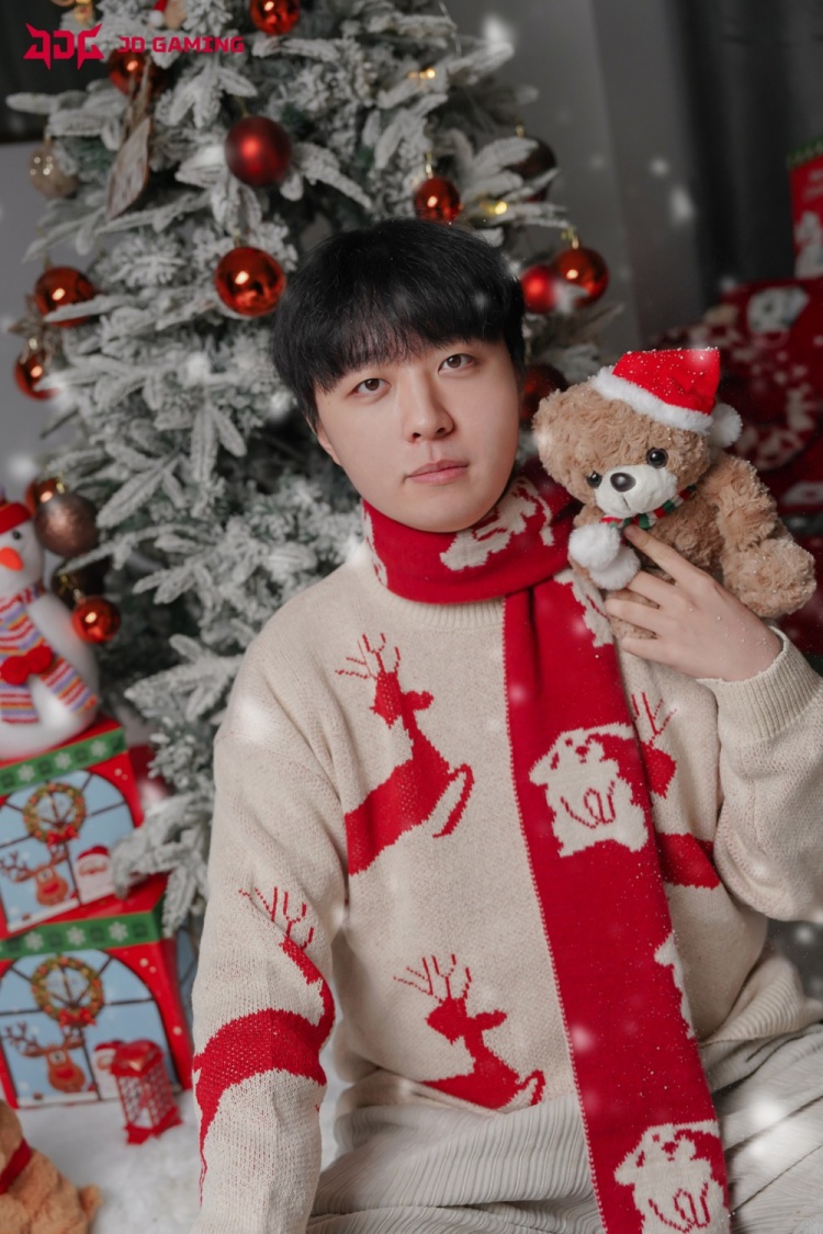 JDG发布队员圣诞祝福：Merry Christmas