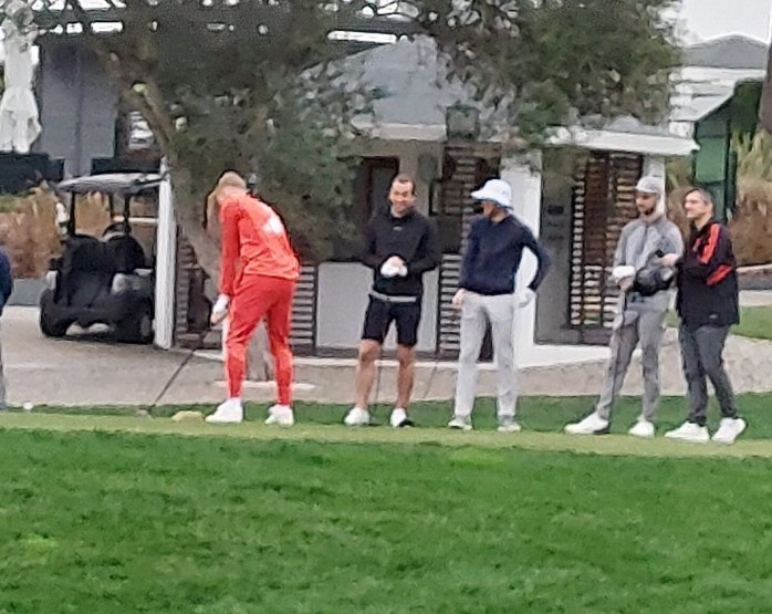 图片报：穆勒、凯恩、莱默以及乌尔赖希今天组团打高尔夫球