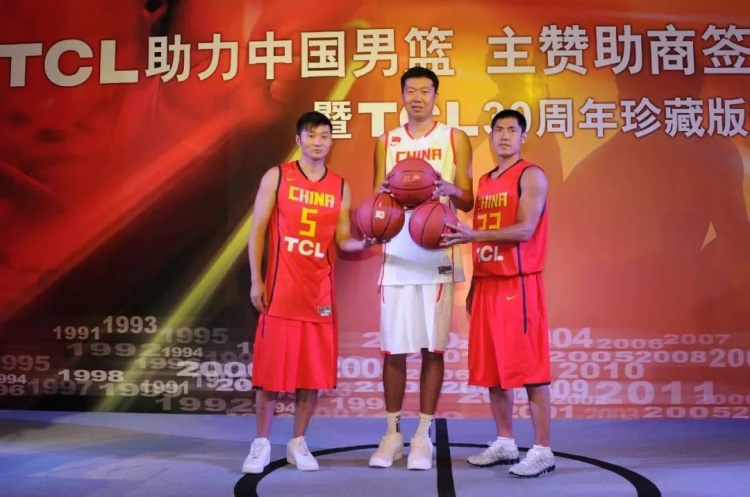 登顶亚洲之前，谁能陪伴中国篮球十五年