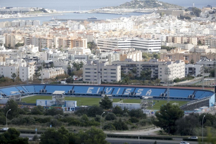 球场丨西班牙伊比萨俱乐部主场，位于美丽的伊比萨岛