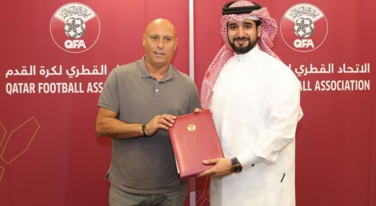 亚洲杯率队夺冠，官方：卡塔尔与主帅洛佩斯续约至2026年