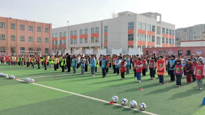 疏勒县举办2024年“亚足联女足日”女孩足球节活动