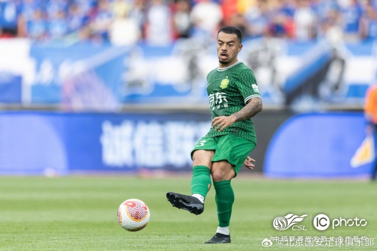 北京国安客场1-0战胜武汉三镇，法比奥打入自己本赛季首个进球