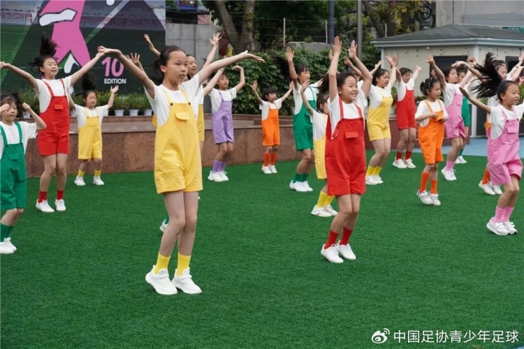 成都市锦江区足球协会举办2024年“亚足联女足日”女孩足球节活动