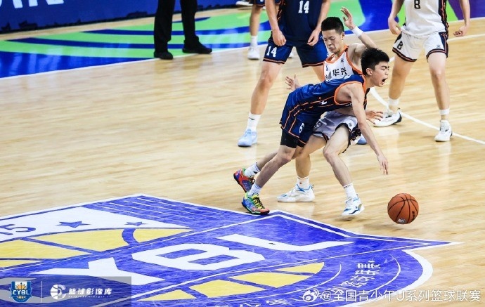 清华附中获得全国U15青少年篮球联赛男子组比赛第三名