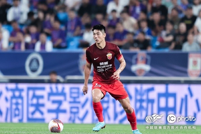 中超联赛第15轮，天津津门虎0比3上海海港