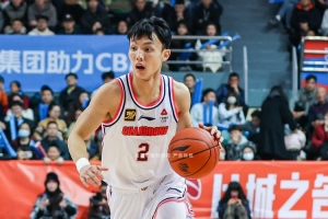 徐杰手感滚烫，广东106-87大胜新疆