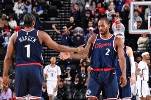 NBA常规赛: 76人主场击退奇才，猛龙客胜篮网，步行者压倒湖人