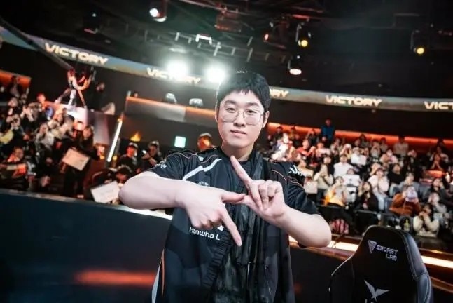 Zeus：现在才拿到千杀有些可惜，未来会努力成为击杀榜第一