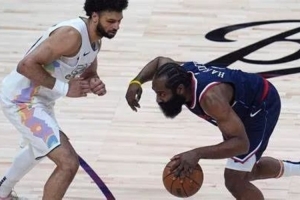雄鹿被哈利伯顿最后绝杀，活塞逆袭尼克斯，掘金逆转快船：NBA季后赛新闻概要