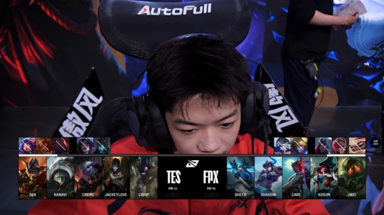 🎮Jwei泰坦敢开敢死砍两双战绩 三核团战轮流发力TES赢首局