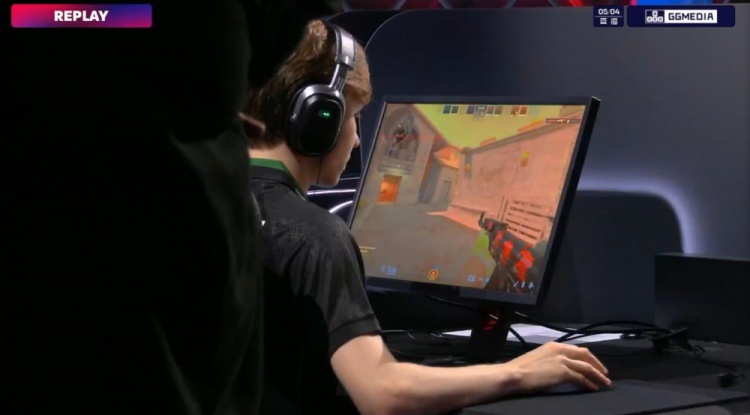 🎮m0NESY五杀状态爆棚 龙哥爆发四杀锦上添花 Falcons拿下图一