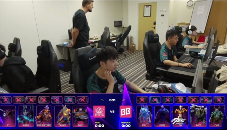 🎮Blast小组赛：Bach伐木机梦回巅峰泉水洗澡 TBD三胜锁定前2
