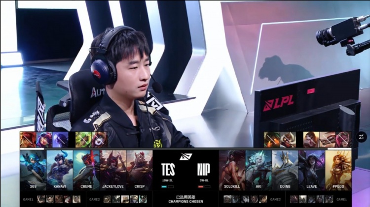 🎮999深渊格温席卷战场剪四杀 哥哥飞羽漫天三杀收尾 TES2-1NIP