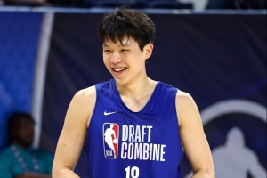 杨瀚森在NBA联合试训持续表现出色