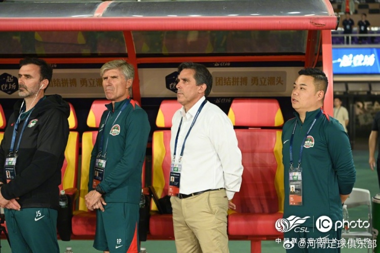 河南俱乐部酒祖杜康2-2浙江俱乐部绿城 卡多索传射、刘鑫瑜绝平