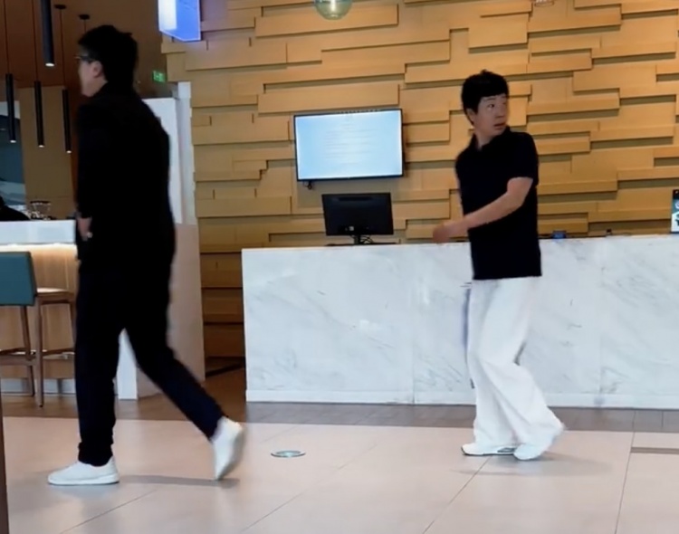 【有道理嘛?】博主：今天国安返回北京驻地&下午正常训练，总经理李明现身(图2)