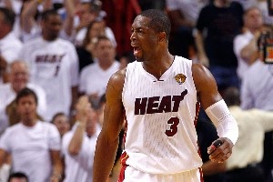 孤胆英雄：NBA季后赛末节砍下20+的传奇时刻