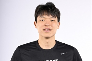篮球专家王健谈杨瀚森NBA选秀前景