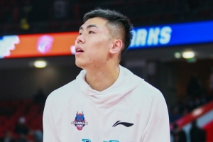 山东男篮夏训备战，青年队队员试训，俱乐部高层观训情况披露