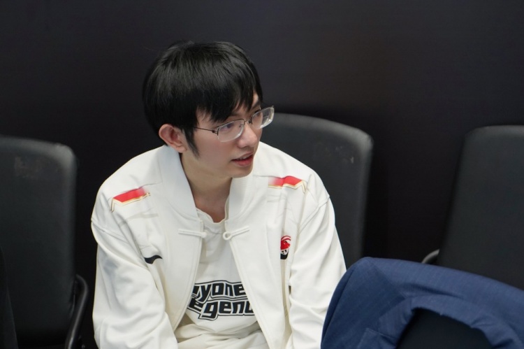 AL更新季后赛胜决赛后返图：“博观而约取，厚积而薄发”