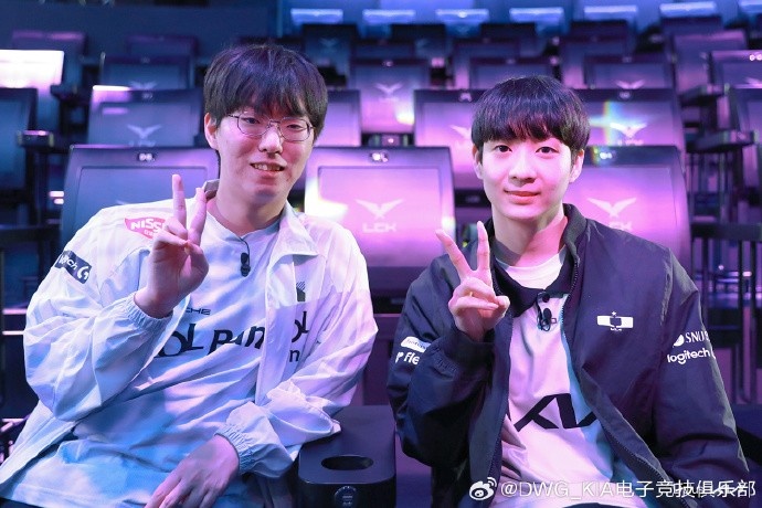 DK分享Lucid节目花絮照片：刚刚get到了LOL校园的新生们