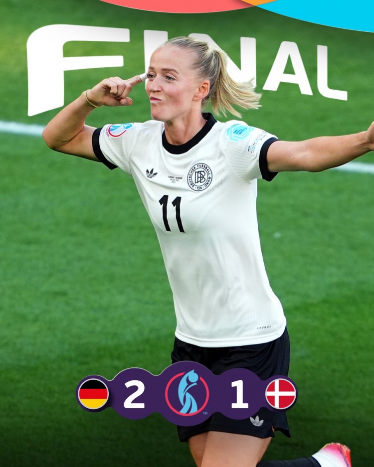 女足欧洲杯德国2-1逆转丹麦，小组赛两战全胜提前一轮晋级八强