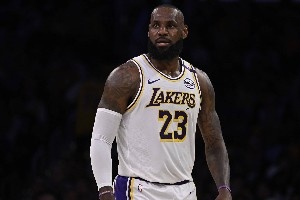 NBA球星薪水排行榜:库里年薪5961万美元领跑