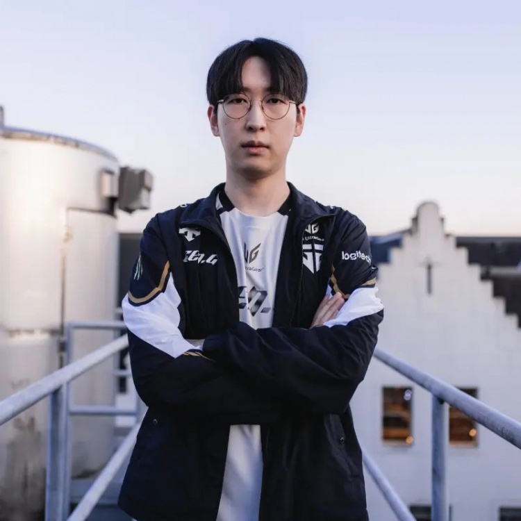 LoL赛事官方发布Duro照片:第一次国际赛事,第一次总决赛