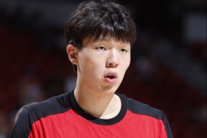 杨鸣盛赞杨瀚森表现，期待其在NBA更进一步