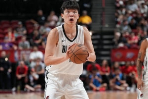 杨瀚森在夏季联赛中表现如何？