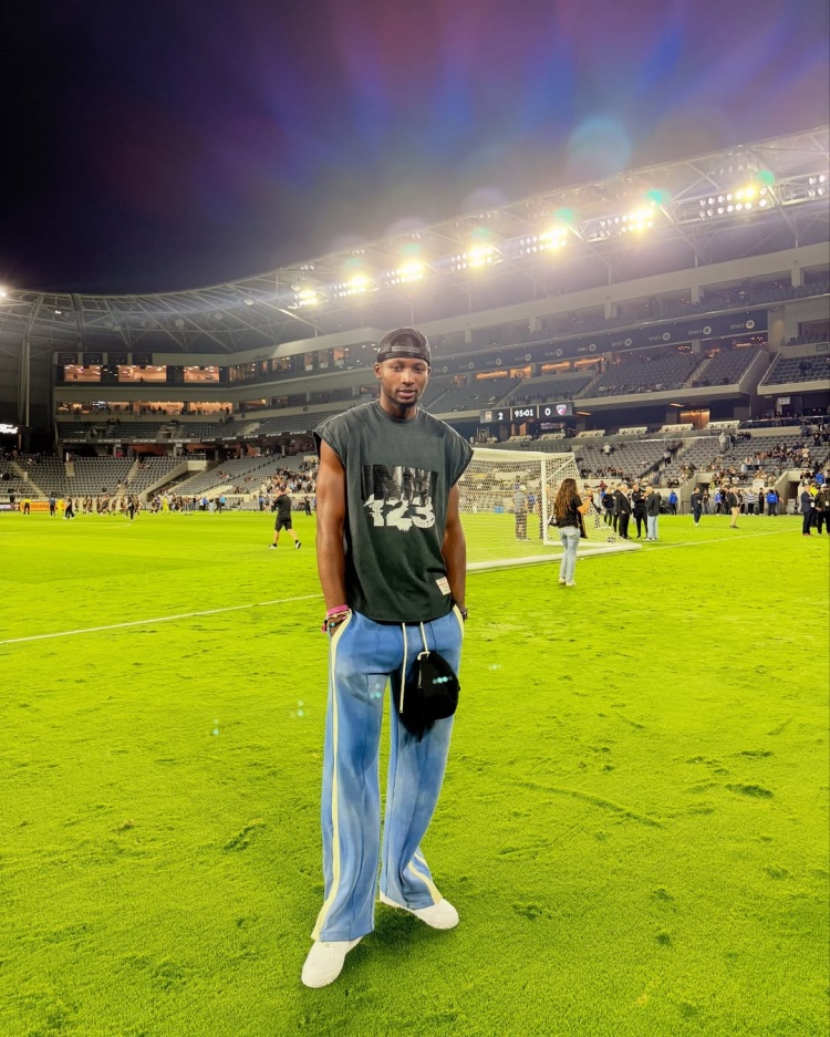 【球盟会】足量输出！库明加今日再次在社媒晒出一大波训练照和训练视频