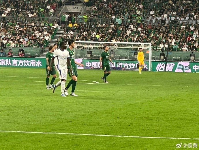 记者：申花下半场开局要顶住避免丢球，国安会有一波猛攻