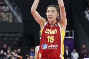 中国女篮大胜韩国获亚洲杯季军，韩旭表现出色