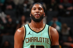 NBA火箭队签下奥科吉，联盟补贴球员薪水
