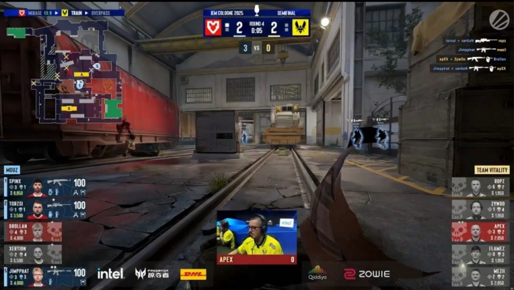 🎮就在今天！MOUZ逆天二打五 手撕"蜂一儿"名牌 掀翻VIT进决赛