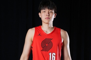 杨瀚森在老鹰试训中受关注