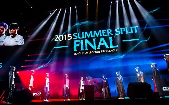 摄影师一村晒照回顾十年前的今日：LGD夺得2015 LPL夏季赛冠军