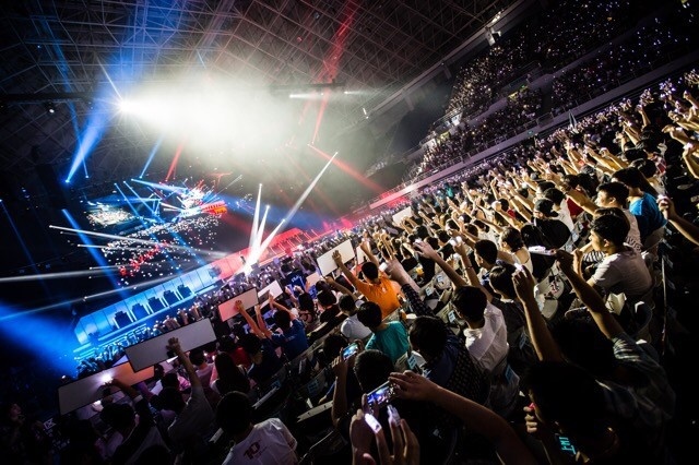 摄影师一村晒照回顾十年前的今日：LGD夺得2015 LPL夏季赛冠军