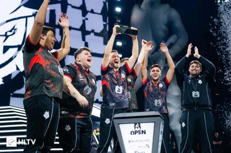 🎮重神双枪爆轰ACE G2鏖战五图战胜小蜜蜂 勇夺BLAST伦敦冠军