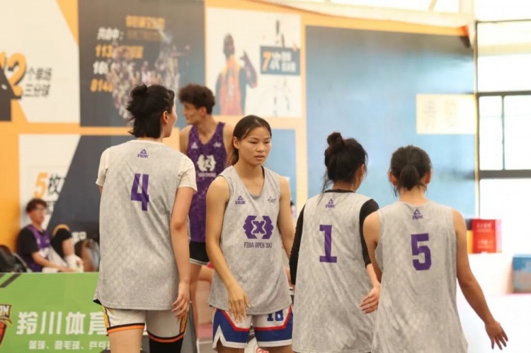 [球迷看点]2025 FIBA Open3×3贵州贵阳站 瑞文·李:中国有很棒打篮球的地方(图6)