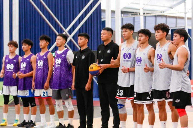 [球迷看点]2025 FIBA Open3×3贵州贵阳站 瑞文·李:中国有很棒打篮球的地方(图7)