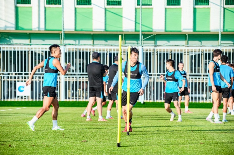 深圳新鹏城全队集中，开启下一阶段备战💪