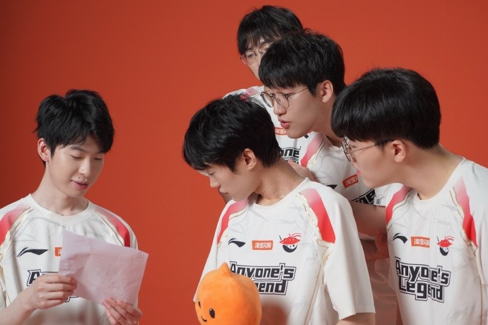 AL分享拍摄返图：你上单🐹你中单🐶你下单！