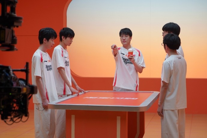 AL分享拍摄返图：你上单🐹你中单🐶你下单！